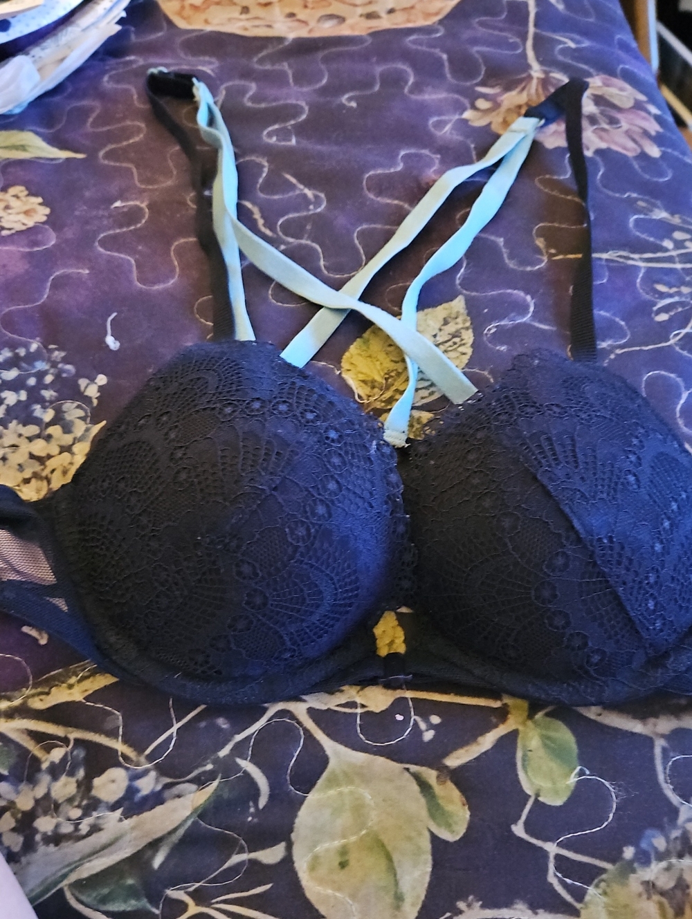 Victoria Secret Push Up Bra 34A